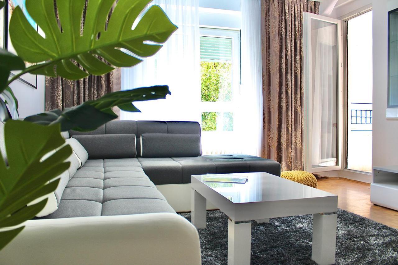 Ramonda Apartment Belgrado Exterior foto
