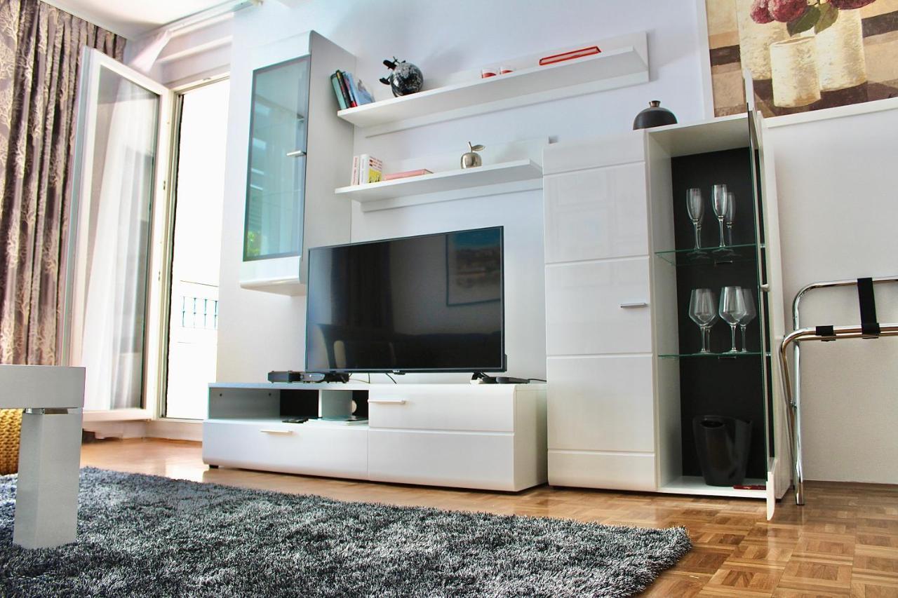 Ramonda Apartment Belgrado Exterior foto